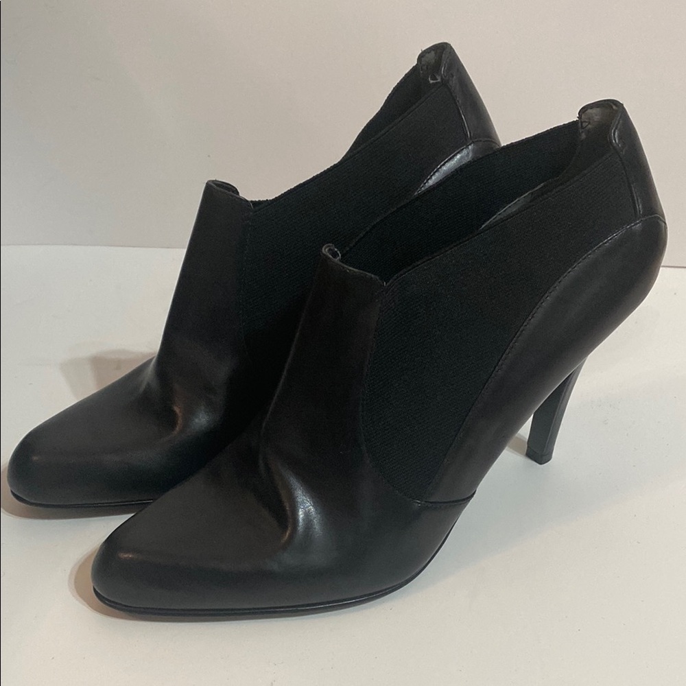 Nine West Elegant Black Women's Heeled Ankle Boots Size 9M